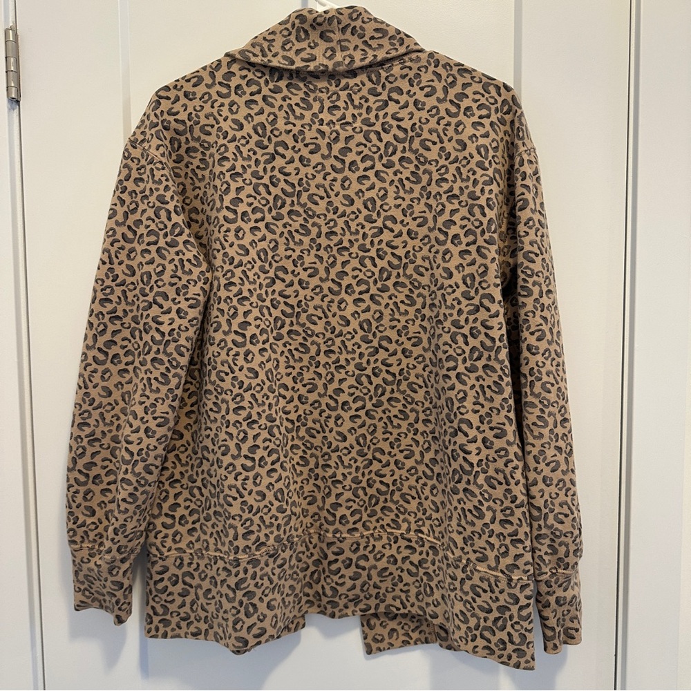 Abercrombie & Fitch Leopard Print Sweater Cardigan Size Small Women’s - Picture 8 of 12